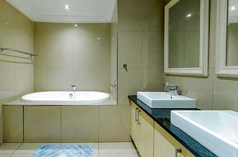 Stunning Sails on Point G405