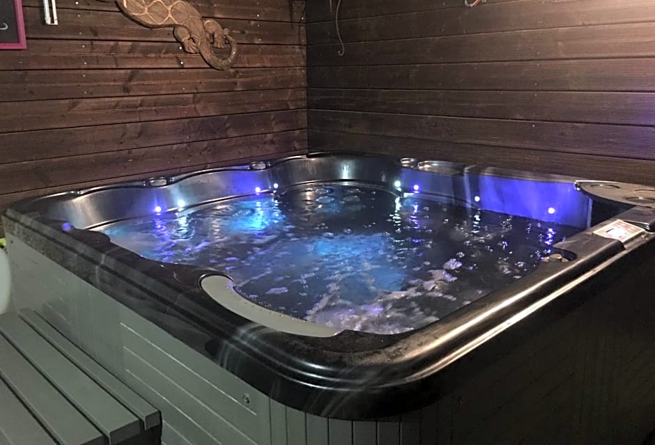 Jacuzzi privé Chambre et table d hotes