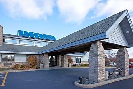 AmericInn by Wyndham Monroe