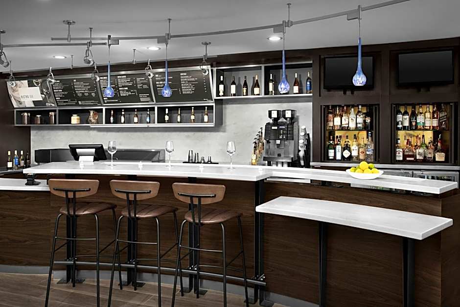 Courtyard by Marriott Pensacola Downtown