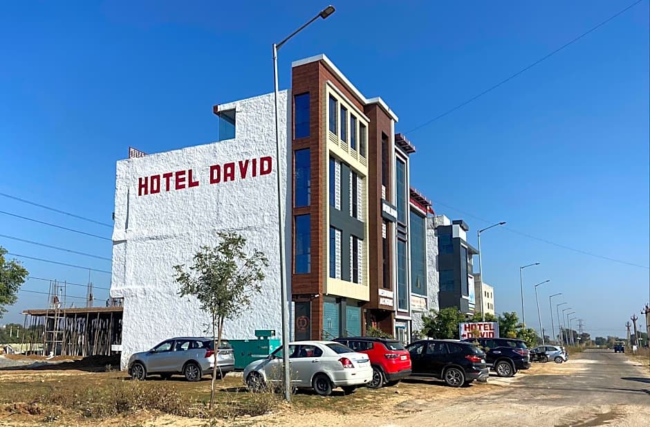 HOTEL DAVID