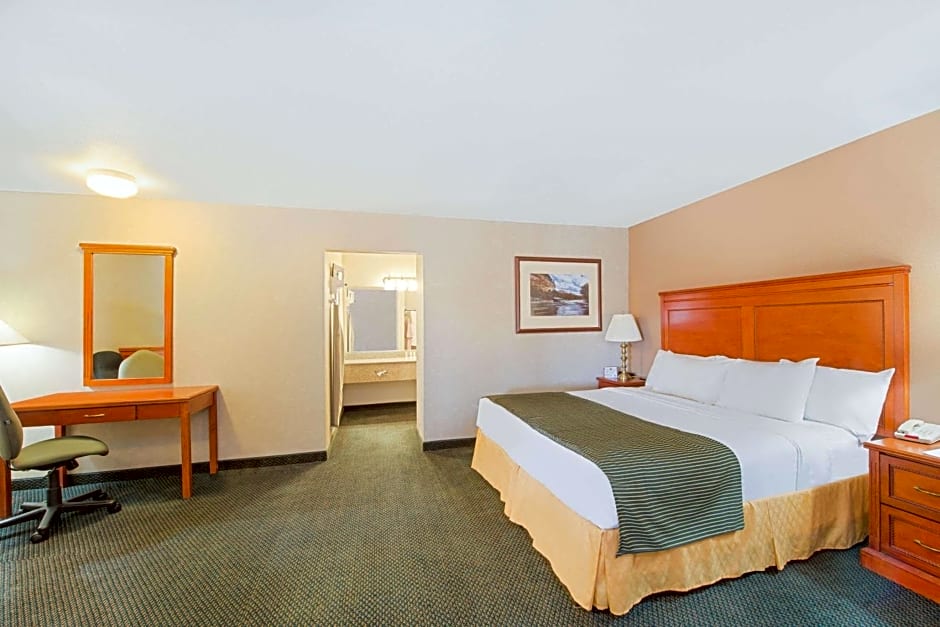 Ramada by Wyndham Flagstaff East