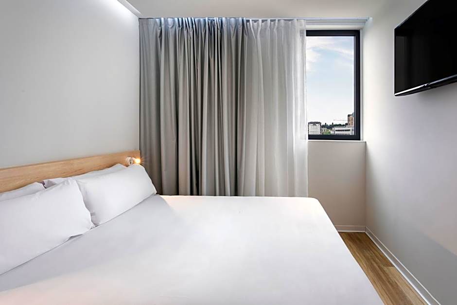 B&B HOTEL Famalicão