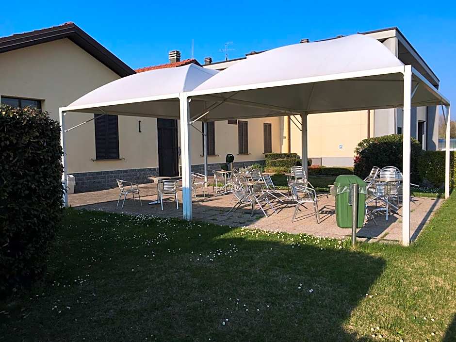 Groane Hotel Residence