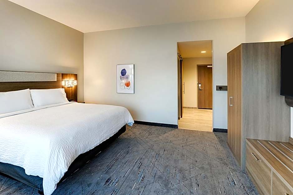 Holiday Inn Express Holly Springs - Raleigh Area By IHG