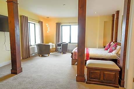 Deluxe Suite with Sea View