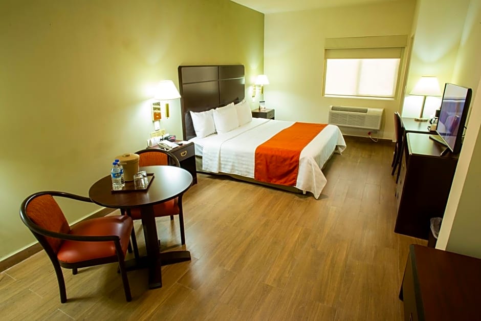 Hotel Plaza Calzada