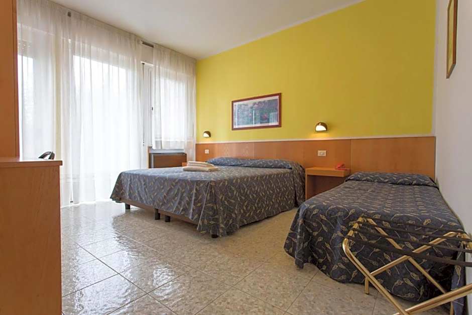 Hotel Benacus