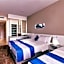 Carine Hotel Delfin