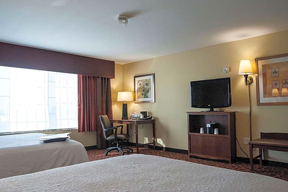 Hampton Inn By Hilton And Suites Watertown