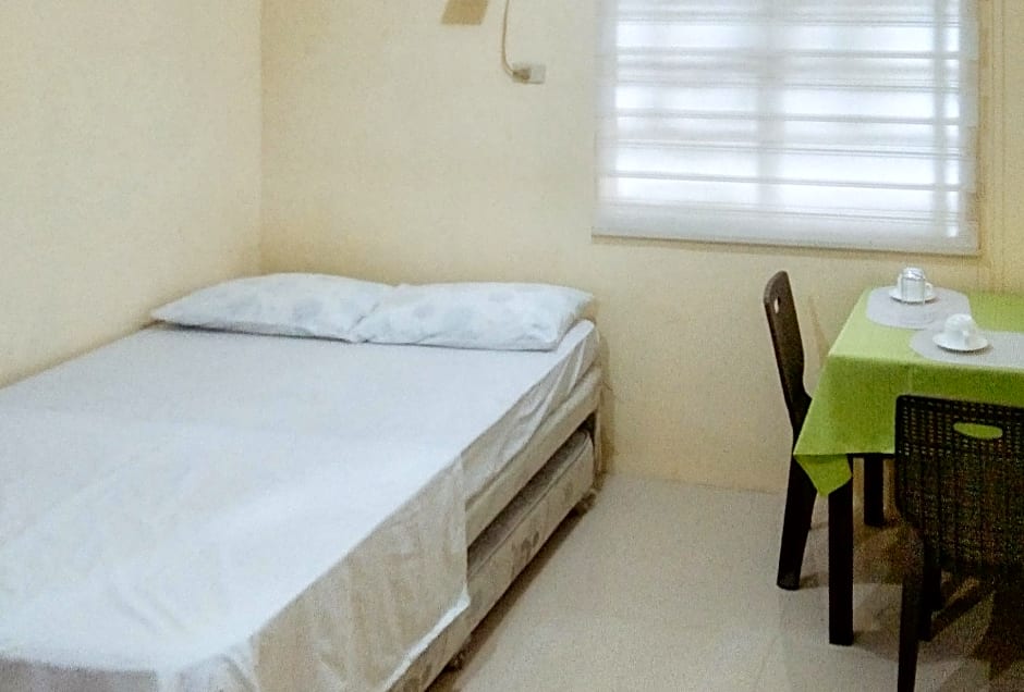 Skyleigh Apartelle by RedDoorz