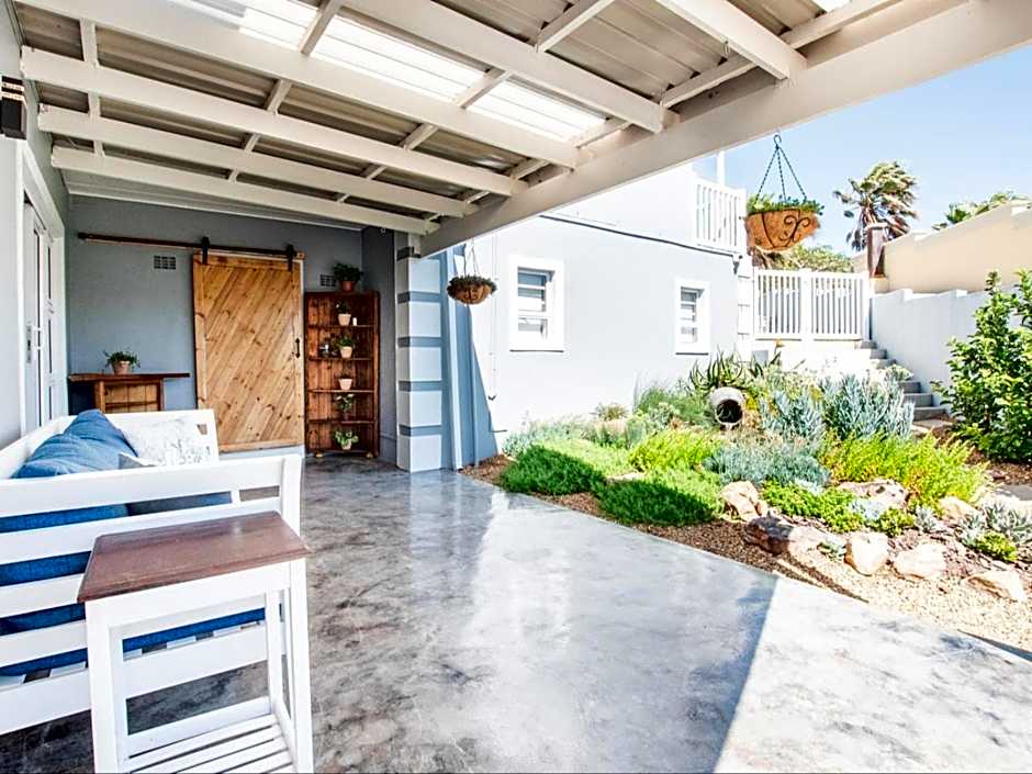 La Dolce Vita Gordon’s Bay