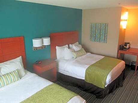 2 Queen Beds, Non-Smoking, Microwave, Refrigerator, High Speed Internet Access, Full Breakfast