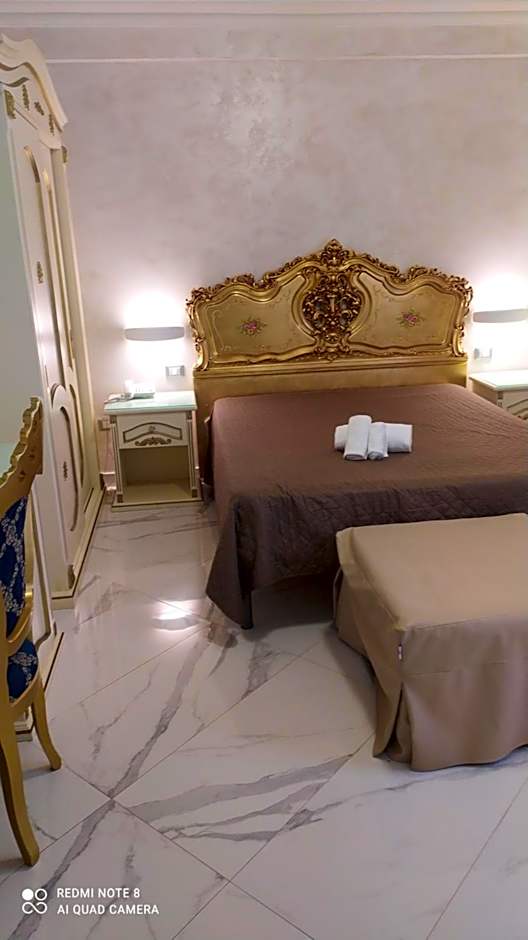 HOTEL PARADISE