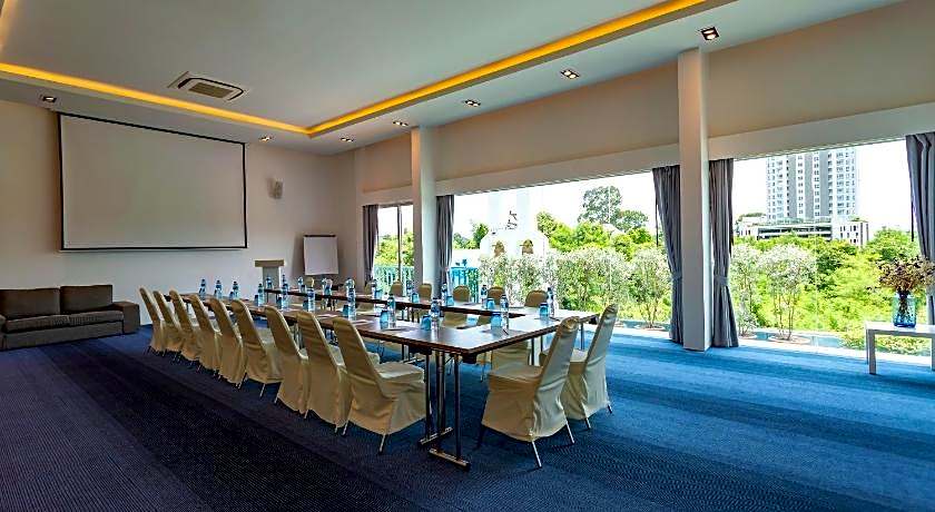 Costa Village Bangsaray