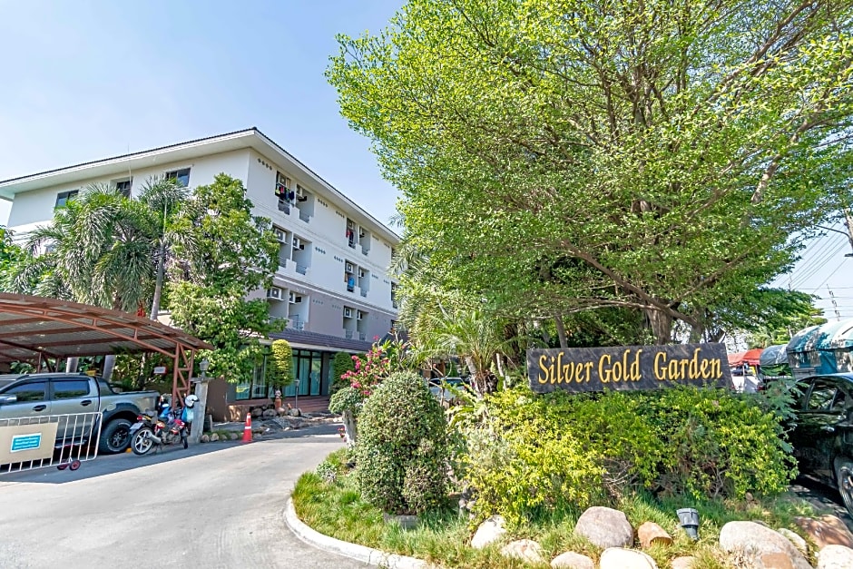 Silver Gold Garden, Suvarnabhumi Airport