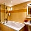 City Life Port Hotel