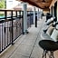 Courtyard by Marriott Houston Rice University