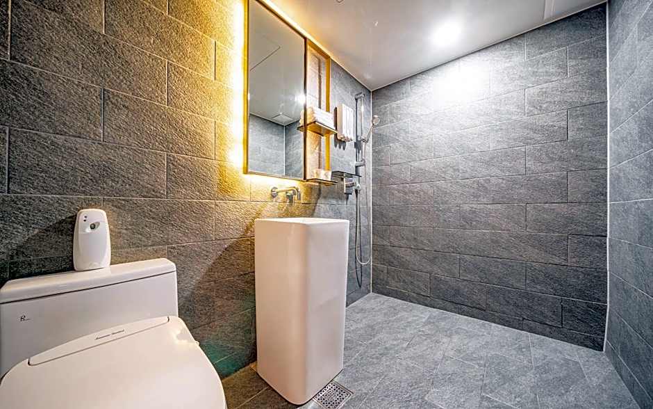 Hound Hotel Suncheon station