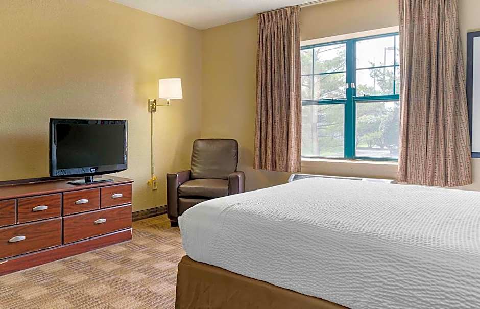 Extended Stay America Suites - Toledo - Holland