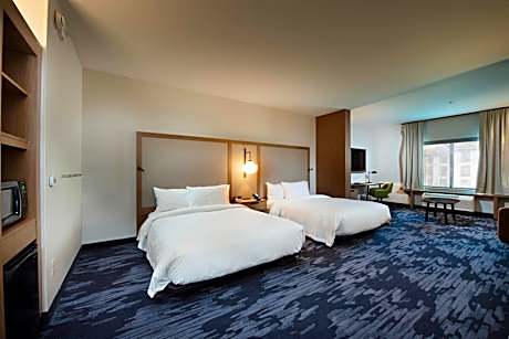 Larger Guest room, 2 Queen
