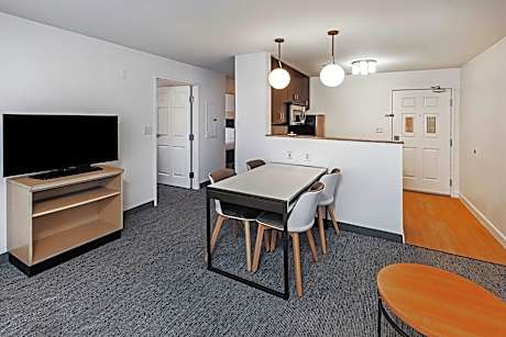 Suite, 2 Bedrooms (2 Double Beds)