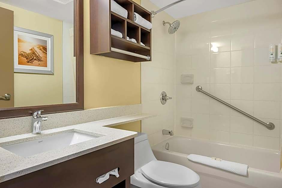 Quality Inn & Suites