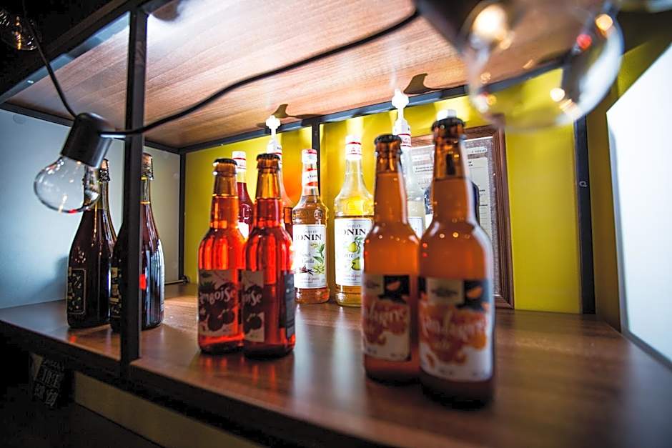 Oversize Piter Hotel