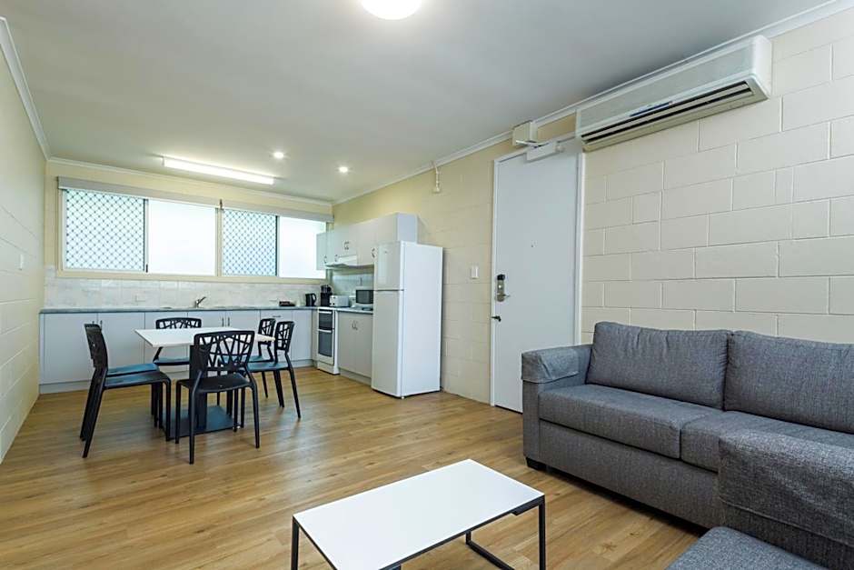 Nightcap at Edge Hill Tavern