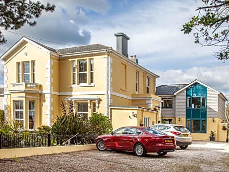 Court Prior Boutique B&B and Apartment