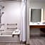 Holiday Inn Express and Suites Lockport By IHG