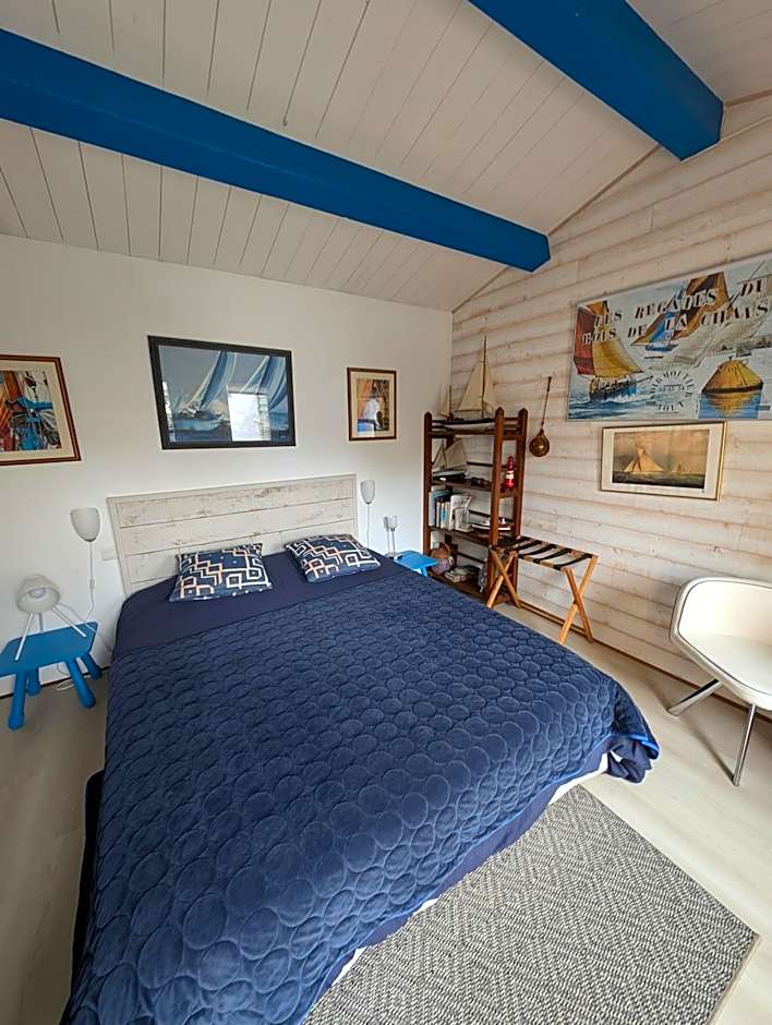 Les Yeux Bleus Bed & Breakfast