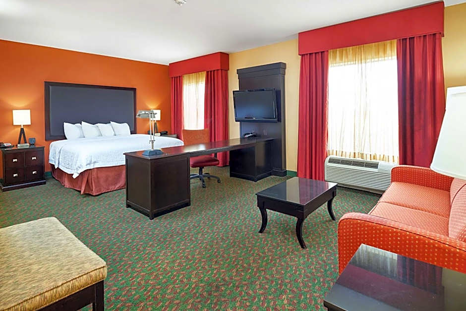 Hampton Inn & Suites Waco-South