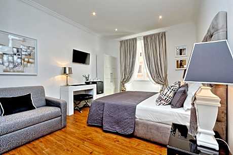 Double or Twin Room with Private Bathroom