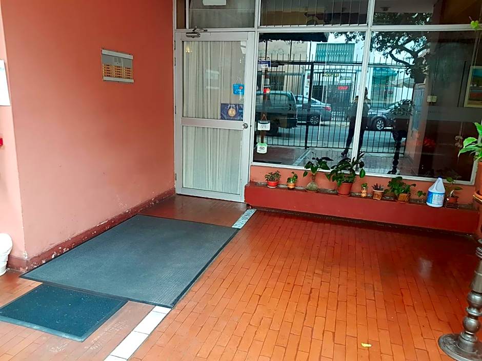 Suite Service Apart Hotel