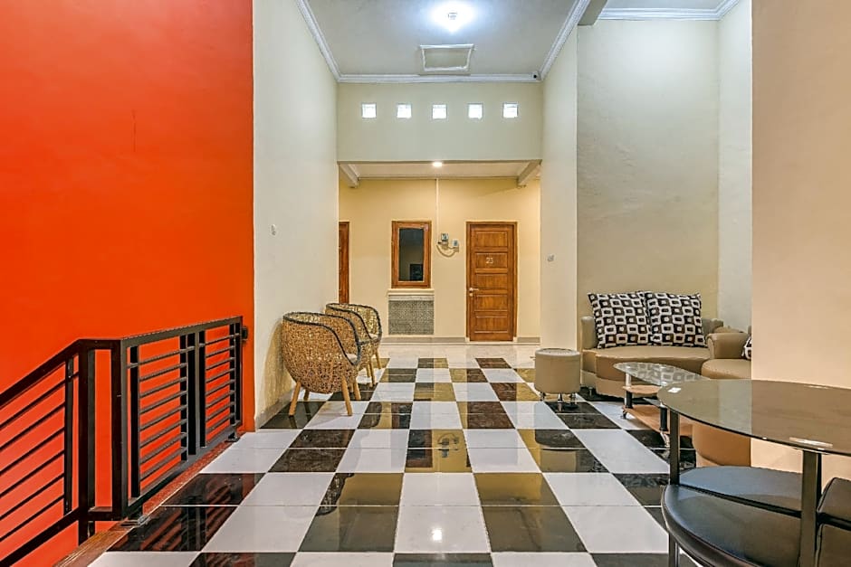 RedDoorz Syariah @ Kertomenanggal Surabaya