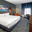La Quinta Inn & Suites by Wyndham Louisville East