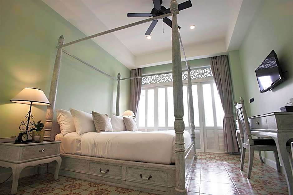 Photo 1 of 28 of Deluxe 1 Double Bed, Pool View, Balcony