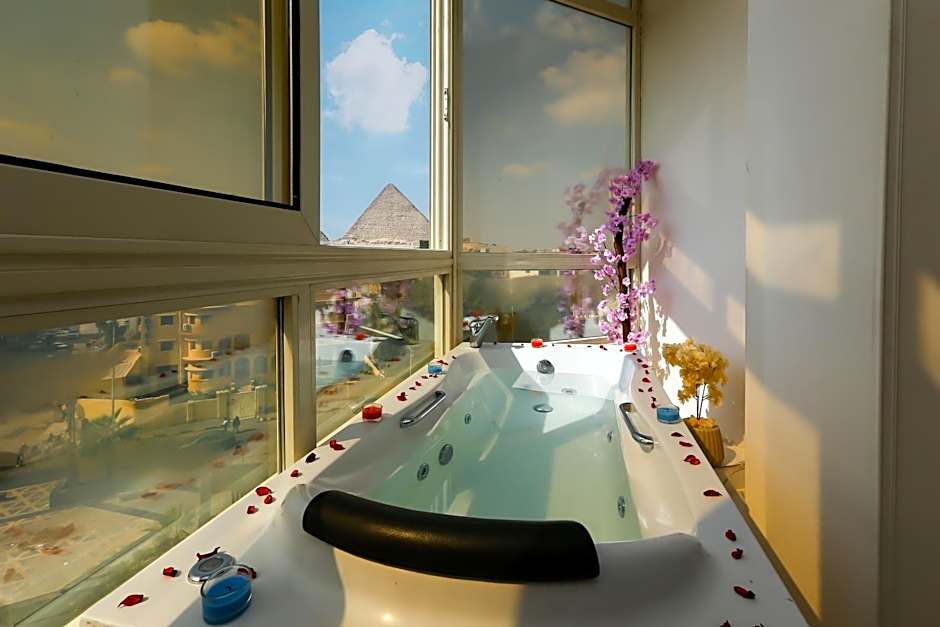 Pyramids Palace INN 5 Minutes from the New Grand Museum