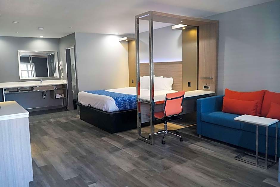 Travelodge by Wyndham Whittier