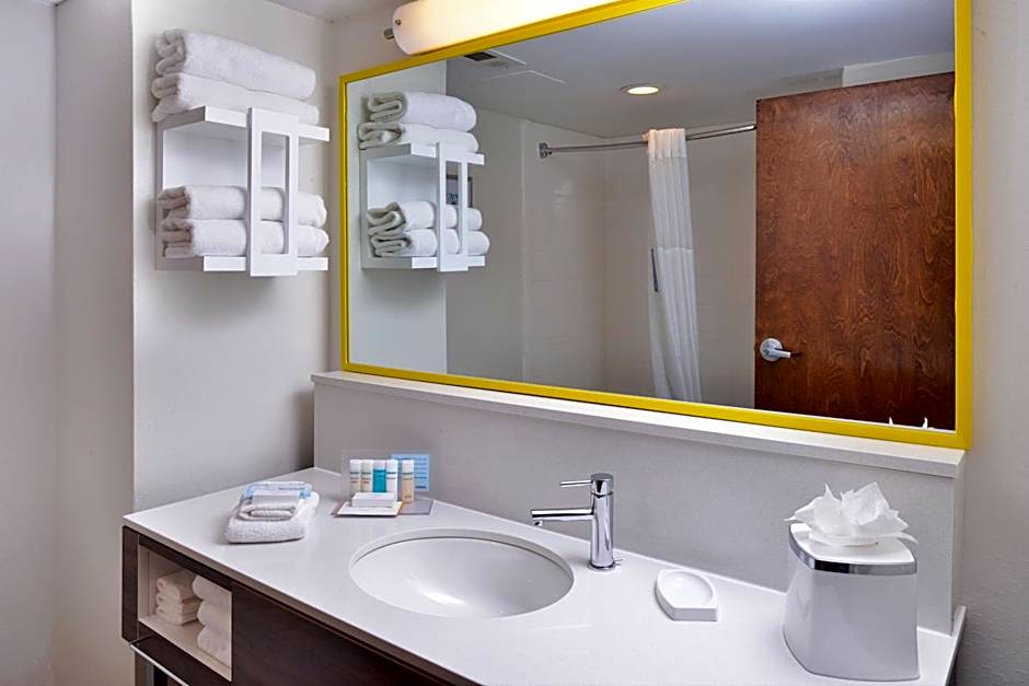 Hampton Inn By Hilton Henderson