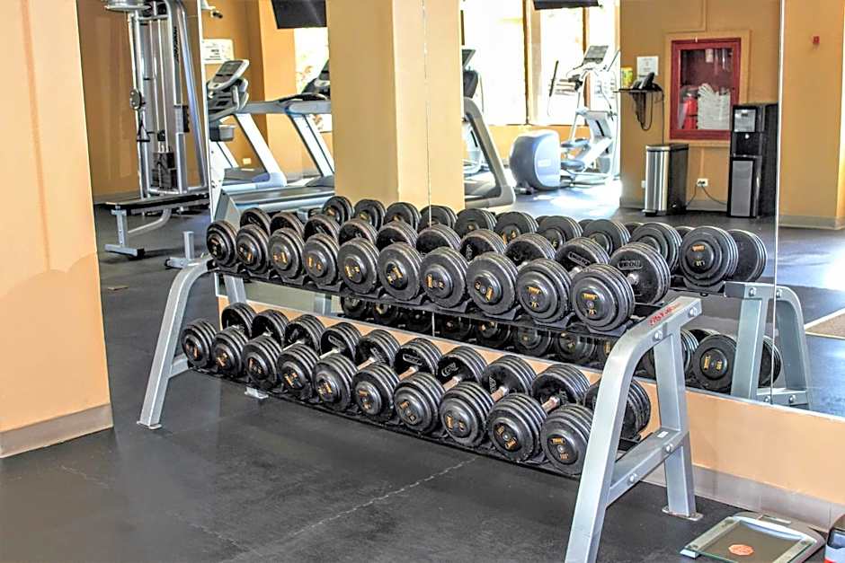 Bella Sirena 305-A - Elegant Oceanview Condo on Beachfront Resort