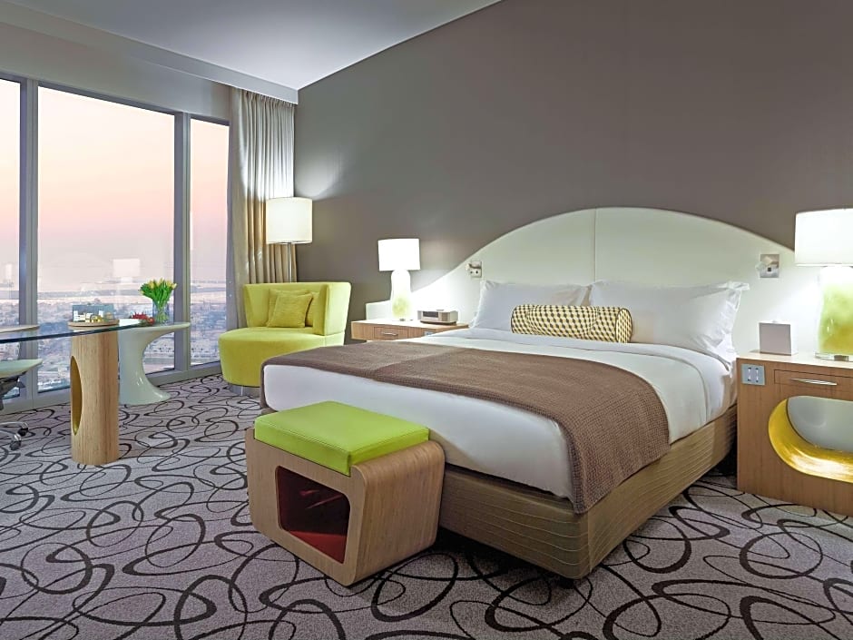 Photo 1 of 5 of Executive 1 King Bed