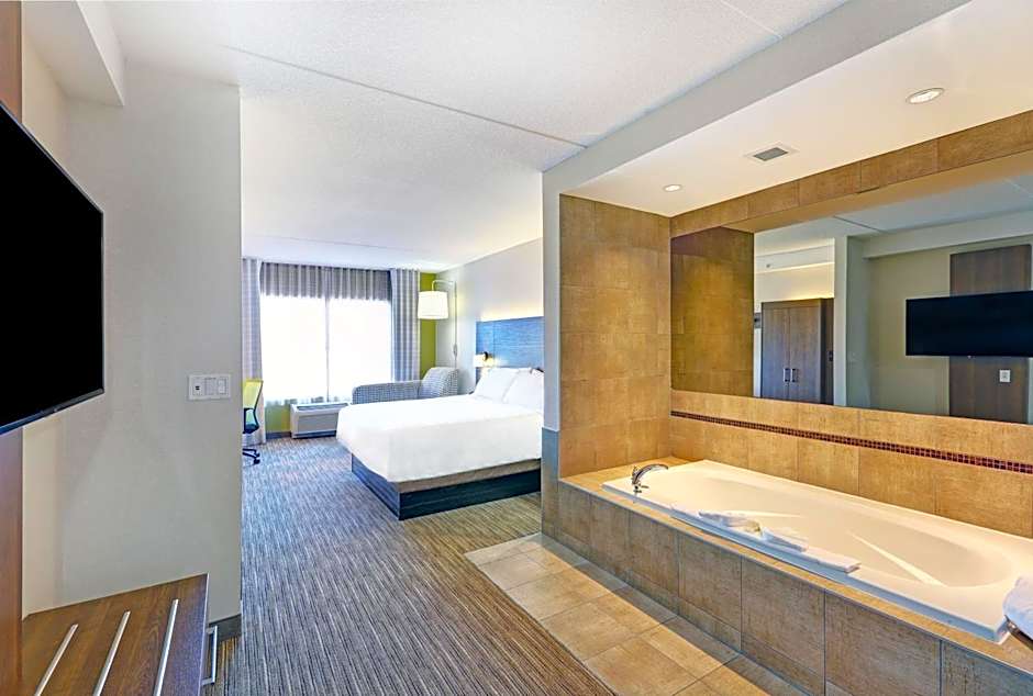 Holiday Inn Express Hotel & Suites - Woodstock By IHG