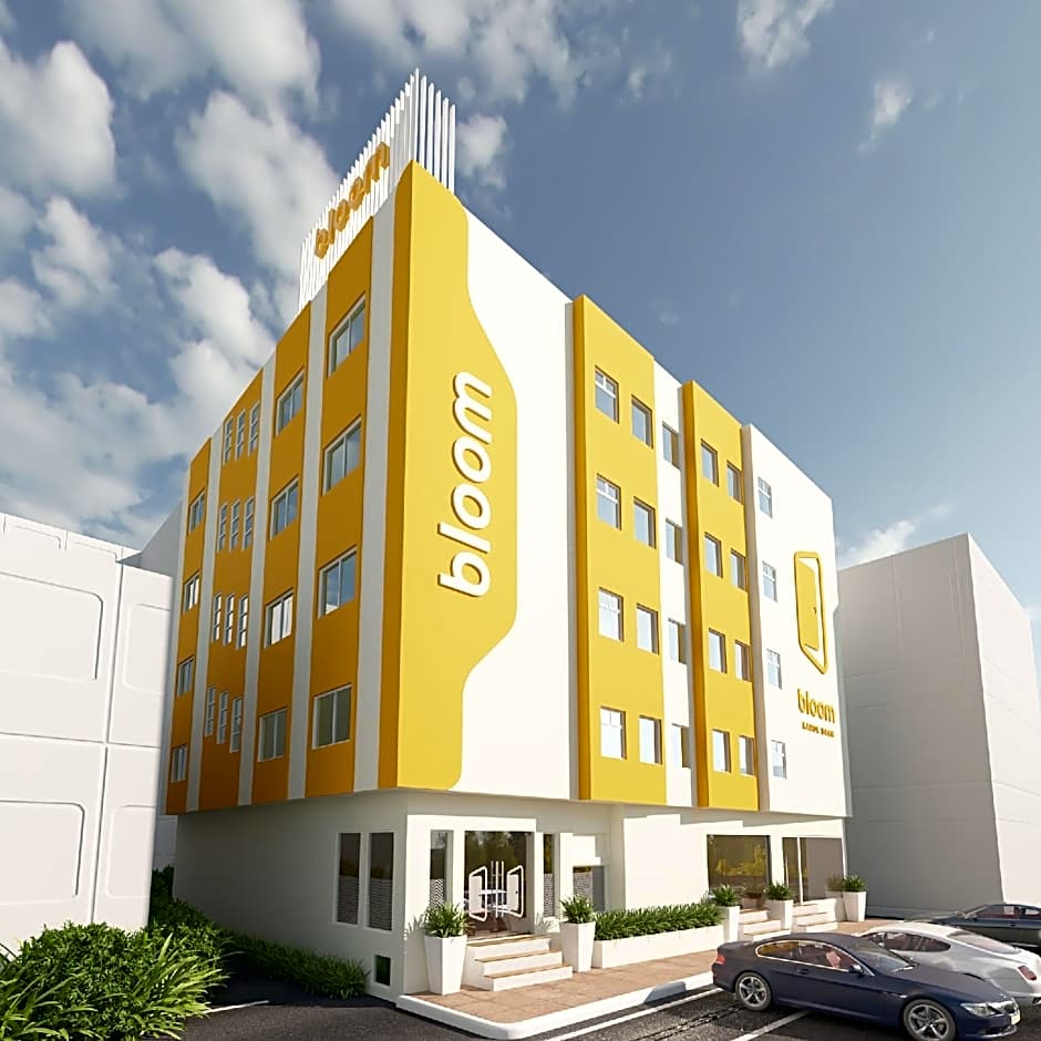 Bloom Hotel - Karol Bagh