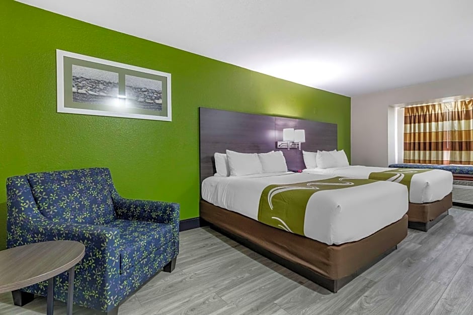 Quality Inn & Suites Longview I-20