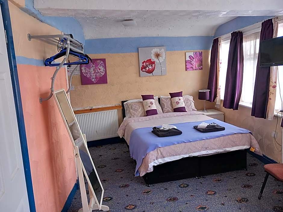 My Adam Hotel