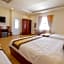 Green Hotel