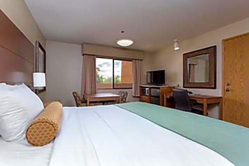 Yuma Inn and Suites