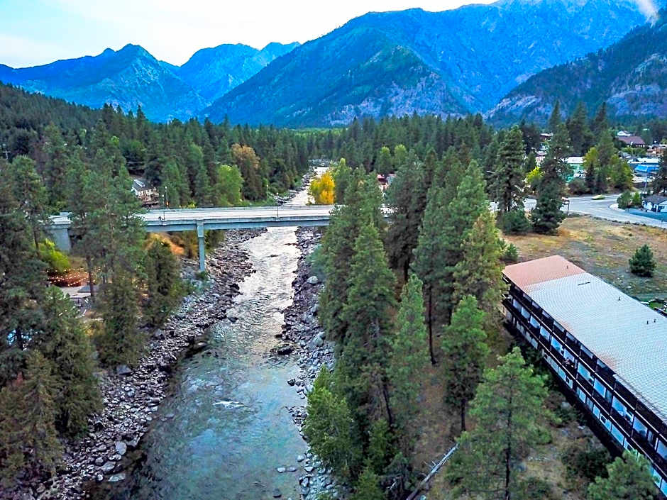 Alpine Rivers Inn